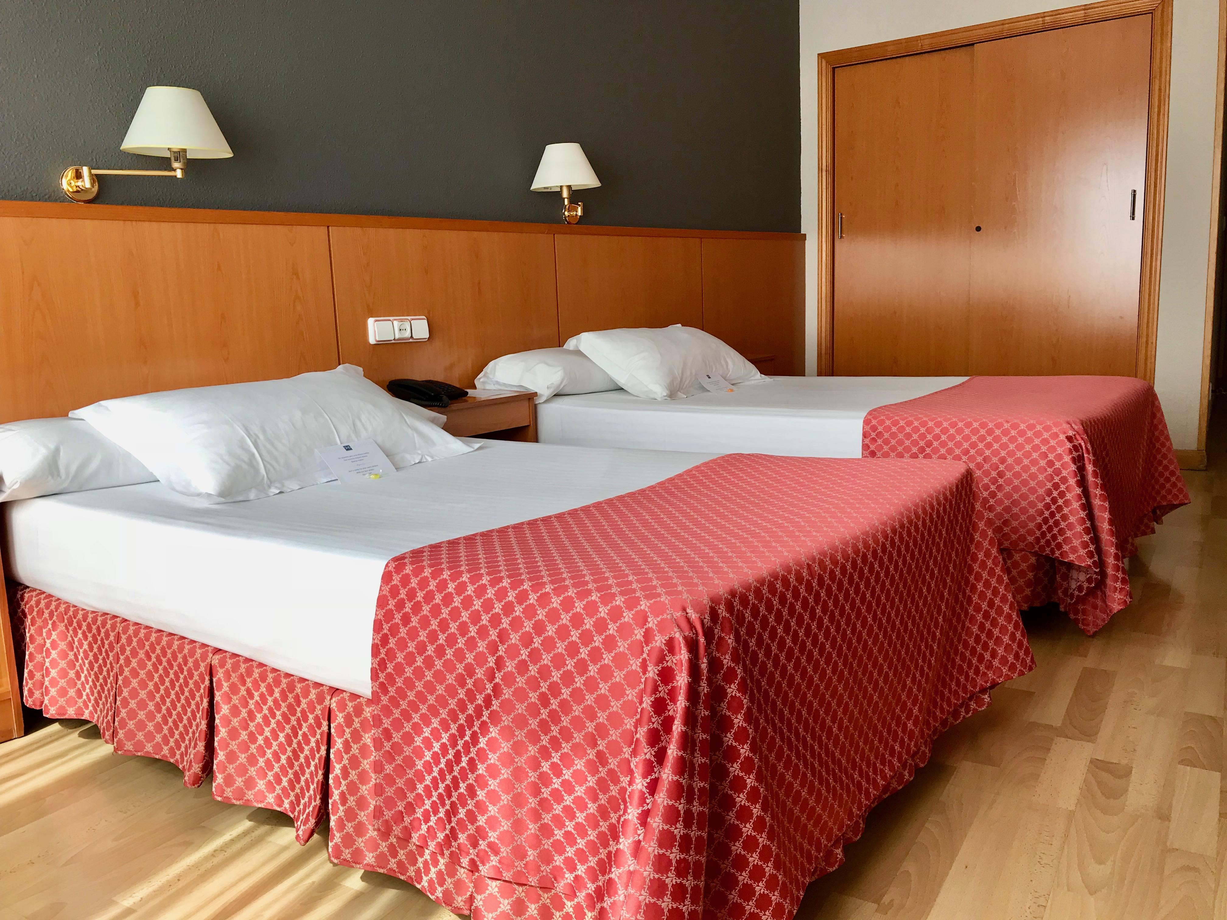Ap Hotel Madrid Airport Exterior foto